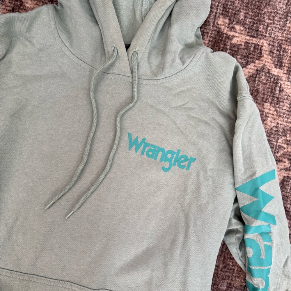 Wrangler Women's Light Green Hoodie Sweater - Picture 2 of 3